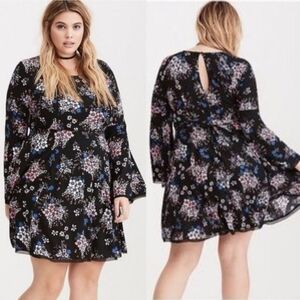 NWOT Torrid Women's Black Floral Boho Bell Long Sleeve Mini Dress Large 12